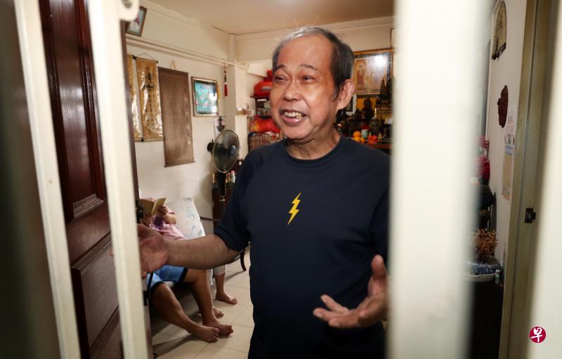 马西岭居民罗亚诚:如果错过送件服务,他不介意到邮政局领取补助券。(陈来福摄) 马西岭居民罗亚诚:如果错过送件服务,他不介意到邮政局领取补助券。(陈来福摄)