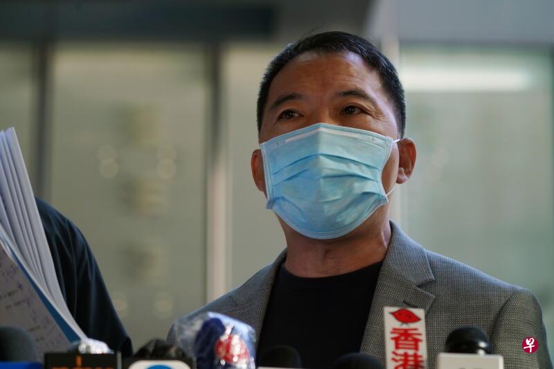 有消息称,香港警方今早拘捕包括民主党主席胡志伟(图)在内的至少七名民主派成员。(路透社档案照) 有消息称,香港警方今早拘捕包括民主党主席胡志伟(图)在内的至少七名民主派成员。(路透社档案照)