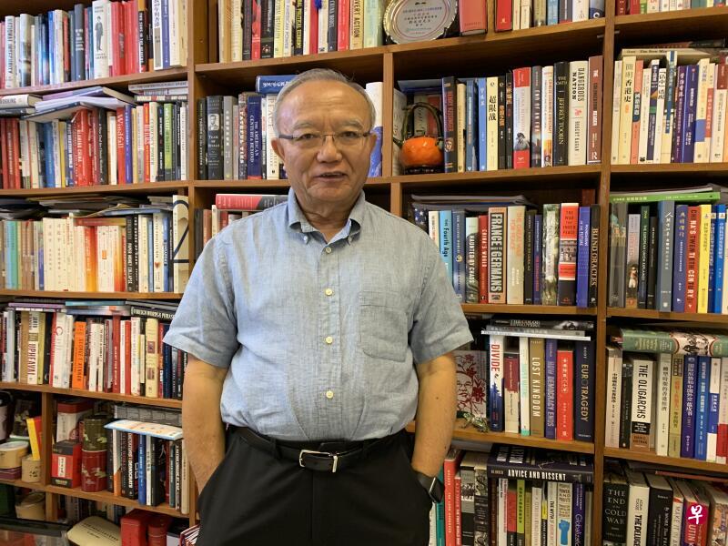 全国港澳研究会副会长刘兆佳认为,香港要推动与大湾区的整合,特区政府必须调整管治思维和方针。(档案照片) 全国港澳研究会副会长刘兆佳认为,香港要推动与大湾区的整合,特区政府必须调整管治思维和方针。(档案照片)
