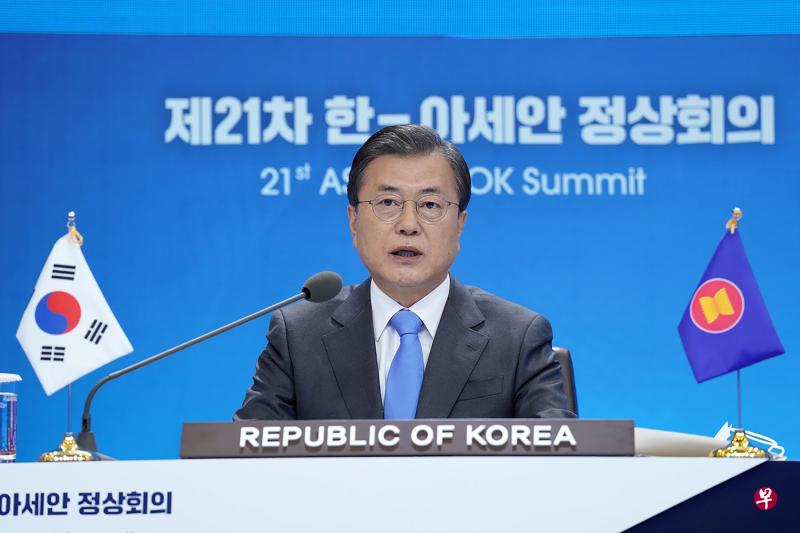 韩国总统文在寅政府自上台后,主张推进检察改革,成立独立于检方的高级公职人员犯罪调查处是其改革核心之一。(法新社) 韩国总统文在寅政府自上台后,主张推进检察改革,成立独立于检方的高级公职人员犯罪调查处是其改革核心之一。(法新社)