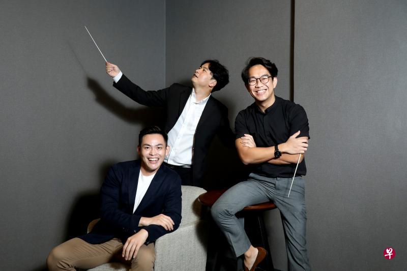 歌剧男中音陈德庆(左起)、指挥家倪恩辉、指挥家黄德励都曾是全国华乐比赛的得奖者。(严宣融摄) 歌剧男中音陈德庆(左起)、指挥家倪恩辉、指挥家黄德励都曾是全国华乐比赛的得奖者。(严宣融摄)