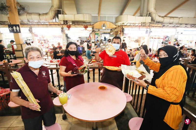 经过我国全国上下两年多的申遗努力,联合国教科文组织把我国小贩文化列入“非物质文化遗产代表名录”。(档案照片) 经过我国全国上下两年多的申遗努力,联合国教科文组织把我国小贩文化列入“非物质文化遗产代表名录”。(档案照片)