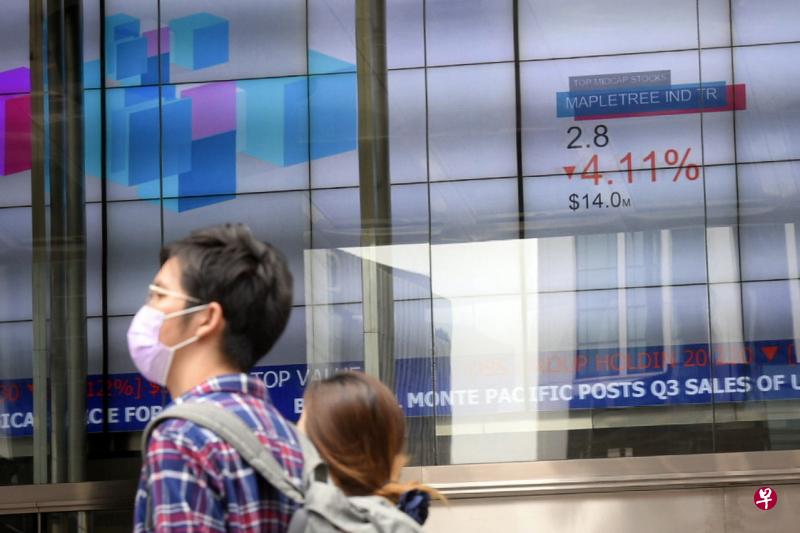 全球利率在2020年跌至接近零的历史低点,抵抗冠病疫情对经济的重击。(海峡时报档案照) 全球利率在2020年跌至接近零的历史低点,抵抗冠病疫情对经济的重击。(海峡时报档案照)