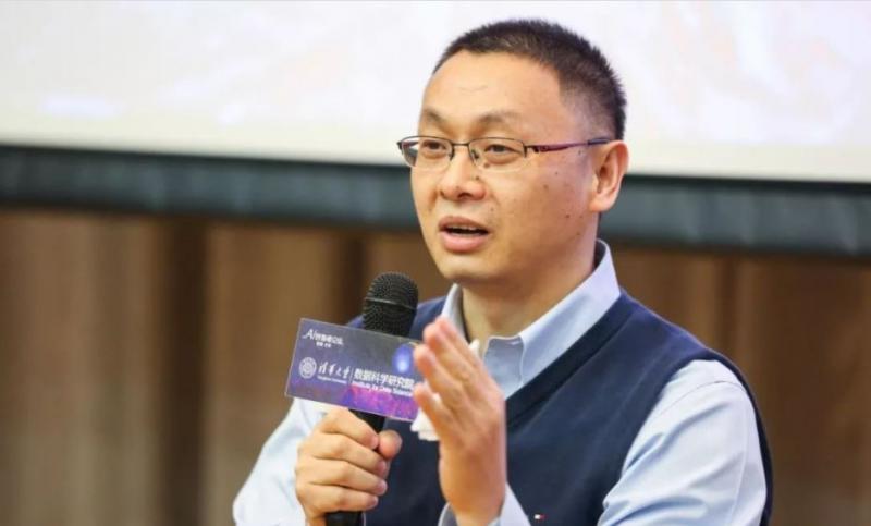 原依图科技CTO颜水成据传已离职，加入东南亚电商独角兽Shopee。（互联网）
