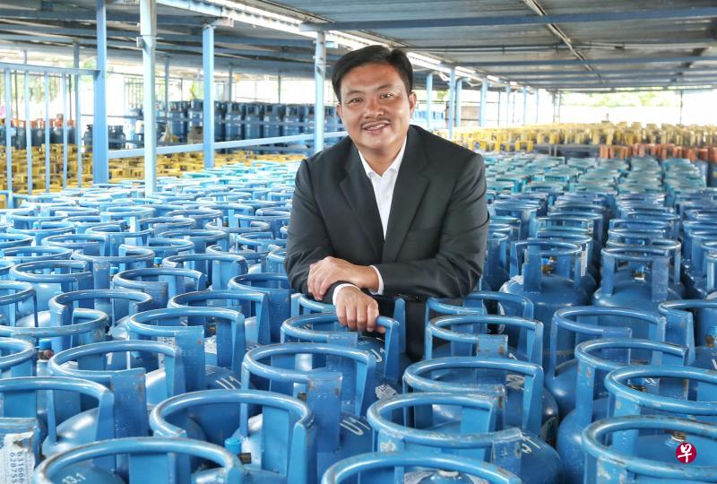 优联燃气总裁张学彬表示,随着市场不断变迁,公司也要自我改进。(特约摄影陈福洲摄) 优联燃气总裁张学彬表示,随着市场不断变迁,公司也要自我改进。(特约摄影陈福洲摄)