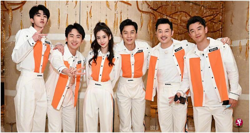 《奔跑吧4》去年迎来流量明星蔡徐坤、沙溢和郭麒麟的加入,结果“换血”成功,保住了榜首之位。 《奔跑吧4》去年迎来流量明星蔡徐坤、沙溢和郭麒麟的加入,结果“换血”成功,保住了榜首之位。