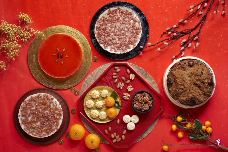 乐天集团的腊味芋头糕、红枣黄金发糕、椰汁年糕和腊味萝卜糕,节庆风味十足。(商家提供照片) 乐天集团的腊味芋头糕、红枣黄金发糕、椰汁年糕和腊味萝卜糕,节庆风味十足。(商家提供照片)