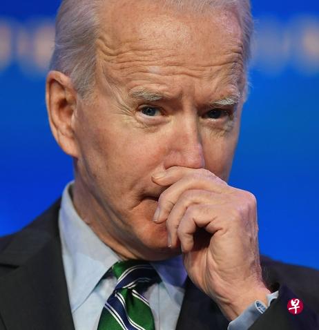 拜登通过大声朗读诗歌帮助矫正口吃。(法新社) 拜登通过大声朗读诗歌帮助矫正口吃。(法新社)