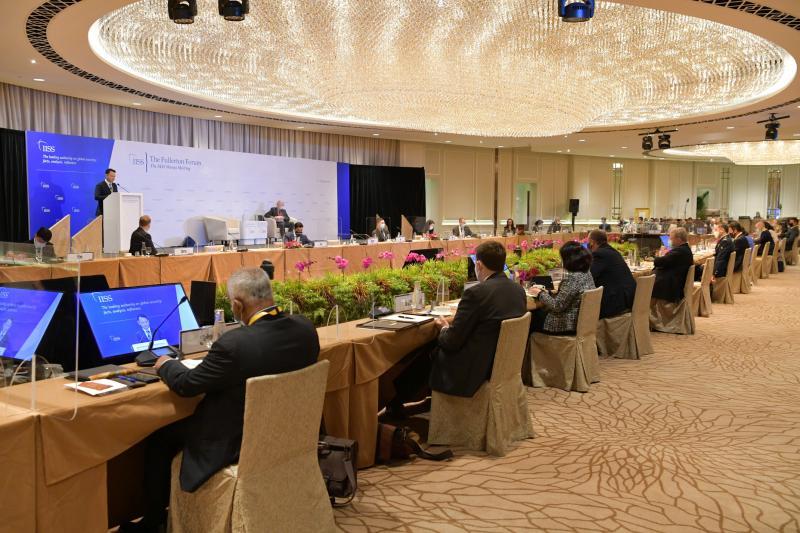 为期两天的富丽敦论坛是香格里拉对话的预备会议,身在新加坡的与会者亲临会场参加,除了遵守安全距离,全程戴口罩及安置透明塑料隔板,与会者每天也得接受抗原快速检测。(国防部提供) 为期两天的富丽敦论坛是香格里拉对话的预备会议,身在新加坡的与会者亲临会场参加,除了遵守安全距离,全程戴口罩及安置透明塑料隔板,与会者每天也得接受抗原快速检测。(国防部提供)