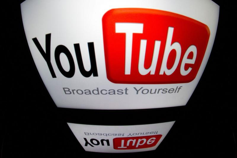 Alphabet Inc周二宣布,禁止特朗普在YouTube上载新视频或网络直播的措施将至少再延长七天,其频道的评论功能也将继续无限期取消。(法新社) Alphabet Inc周二宣布,禁止特朗普在YouTube上载新视频或网络直播的措施将至少再延长七天,其频道的评论功能也将继续无限期取消。(法新社)
