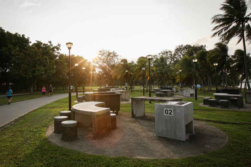 昨天有两组公众获准在白沙公园和樟宜海滩公园烧烤,但白沙公园最终并未有人使用烧烤台。(李健玮摄) 昨天有两组公众获准在白沙公园和樟宜海滩公园烧烤,但白沙公园最终并未有人使用烧烤台。(李健玮摄)