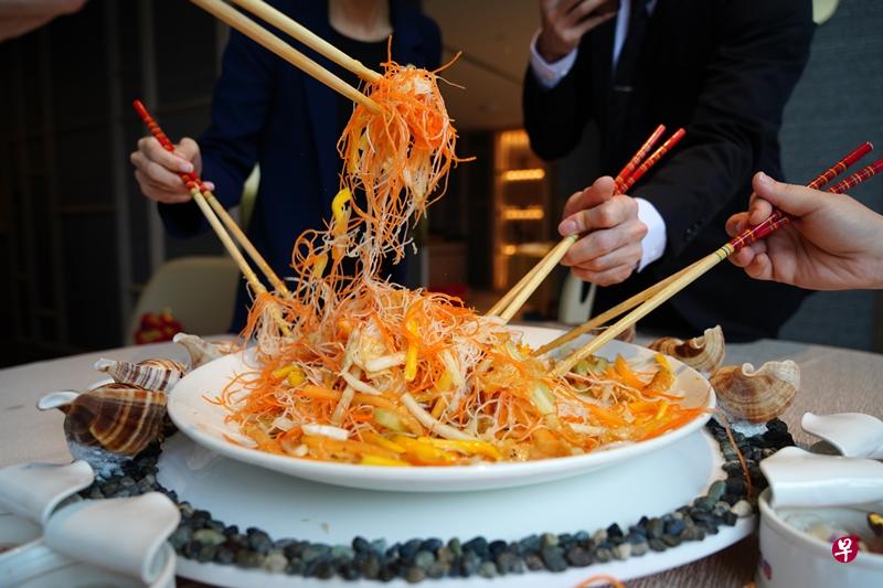 搭配温性食物,可制约鱼生的寒凉之性(档案照) 搭配温性食物,可制约鱼生的寒凉之性(档案照)