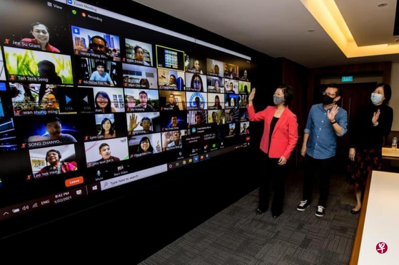 笔者受邀参加本月22日举办的公民译者线上对话会。(取自沈颖面簿) 笔者受邀参加本月22日举办的公民译者线上对话会。(取自沈颖面簿)