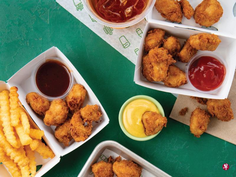 本地Shake Shack推出限定售卖的Chick'n Bites炸鸡块。(餐馆提供) 本地Shake Shack推出限定售卖的Chick'n Bites炸鸡块。(餐馆提供)
