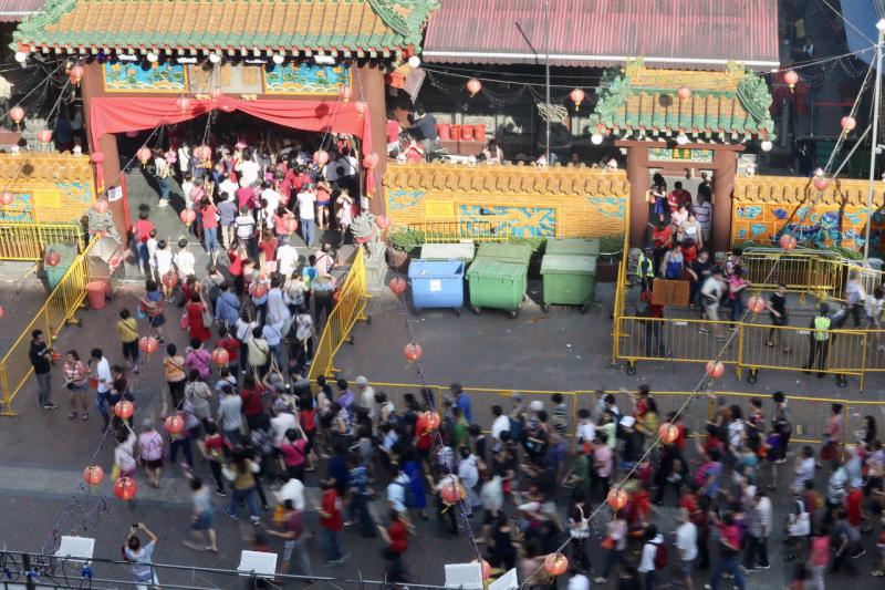 为了避免人潮聚集,保障信众安全,四马路观音堂今年正月十五和正月二十六暂不开放让信众前往。(档案照片) 为了避免人潮聚集,保障信众安全,四马路观音堂今年正月十五和正月二十六暂不开放让信众前往。(档案照片)