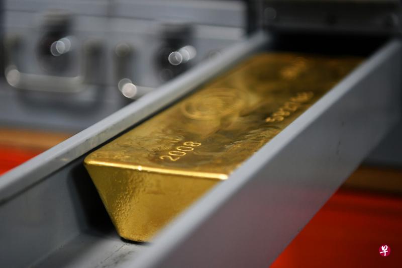 金价今年来已下跌逾6%,但有分析师认为金价中长期仍将受益于持续的宽松货币政策和较低的实际利率。(档案照片) 金价今年来已下跌逾6%,但有分析师认为金价中长期仍将受益于持续的宽松货币政策和较低的实际利率。(档案照片)