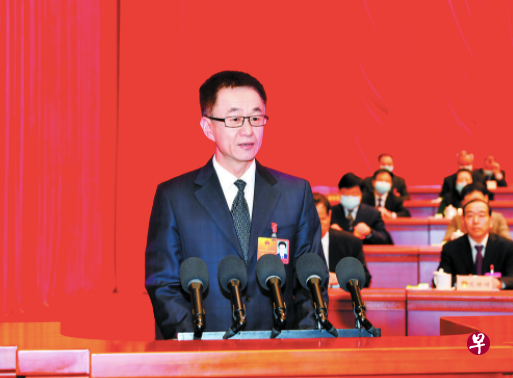 石家庄市代市长马宇骏今天去代转正,当选为石家庄市市长。图为马宇骏本月26日作政府工作报告。(互联网) 石家庄市代市长马宇骏今天去代转正,当选为石家庄市市长。图为马宇骏本月26日作政府工作报告。(互联网)