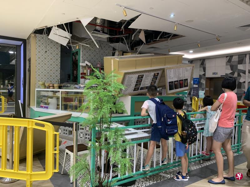 事故地点在义顺纳福城一楼一间名为Kueh & Mee的小吃店。(曾美玲摄) 事故地点在义顺纳福城一楼一间名为Kueh & Mee的小吃店。(曾美玲摄)