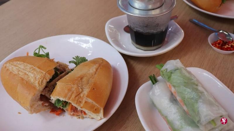 “ASEAN Bites By Bike”骑行运动,让参加者在骑行之余,享受各国风味美食。(Let's Go Tour提供) “ASEAN Bites By Bike”骑行运动,让参加者在骑行之余,享受各国风味美食。(Let's Go Tour提供)