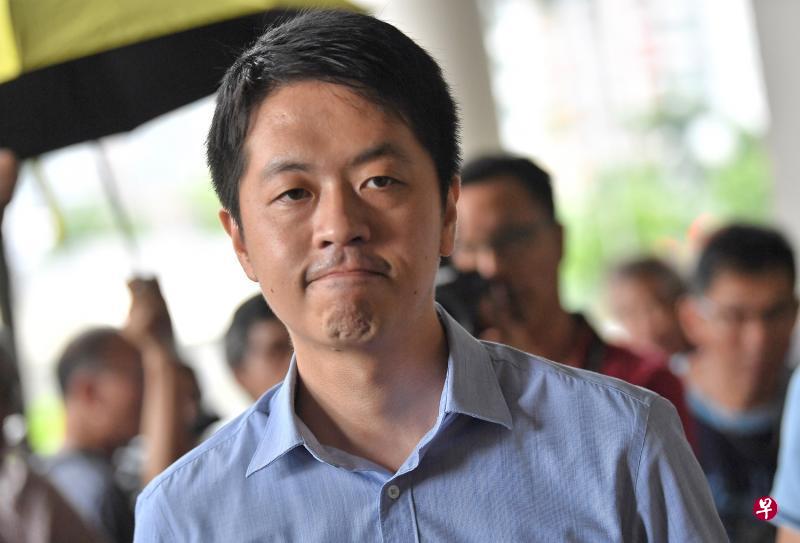 香港前立法会民主派议员许智峰经丹麦逃往英国三个月后,今天凌晨在社交媒体透露,“已转战澳大利亚,继续国际战线工作之旅”。(档案照) 香港前立法会民主派议员许智峰经丹麦逃往英国三个月后,今天凌晨在社交媒体透露,“已转战澳大利亚,继续国际战线工作之旅”。(档案照)