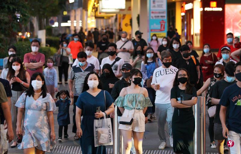 全民戴口罩,流感、手足口症等通过接触和飞沫传播的传染性病例明显减少。(档案照) 全民戴口罩,流感、手足口症等通过接触和飞沫传播的传染性病例明显减少。(档案照)