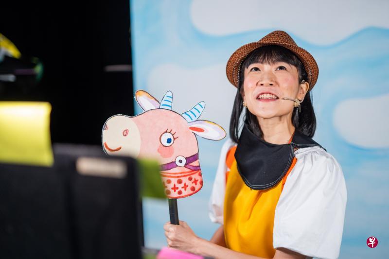 “Kaya & Roti:唱唱跳跳搭帐篷”邀大小朋友一起玩游戏,并重新认识自己的家。(主办单位提供) “Kaya & Roti:唱唱跳跳搭帐篷”邀大小朋友一起玩游戏,并重新认识自己的家。(主办单位提供)