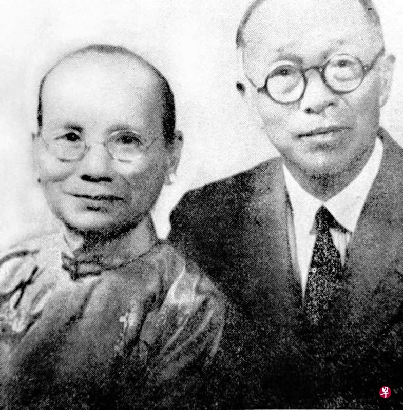 郑聘廷牧师(右)对新加坡早期教育有贡献。图为郑牧师与夫人黄碧玉合一(禧年堂提供) 郑聘廷牧师(右)对新加坡早期教育有贡献。图为郑牧师与夫人黄碧玉合一(禧年堂提供)