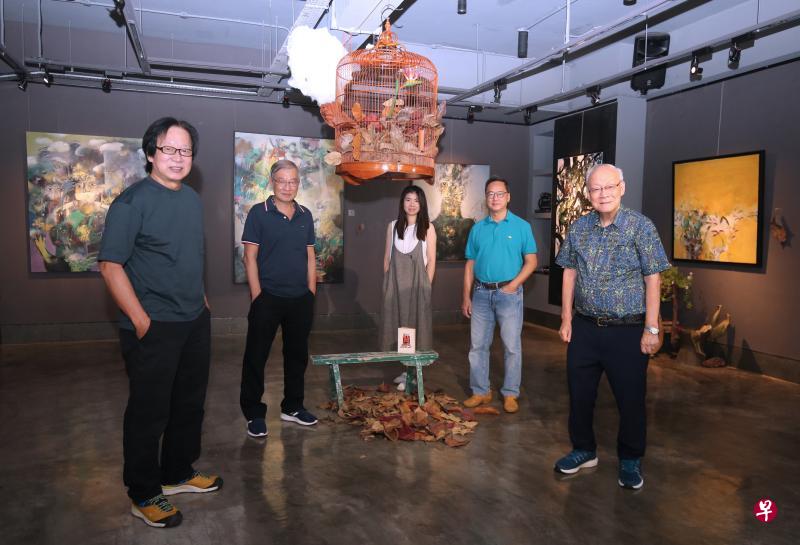 画家黄意会（左起）、前报人兼作家杜南发、近意美术馆负责人王燕容、前报人兼作家潘正镭、艺评人刘奇俊将在“知音会”纪念作家三毛。（唐家鸿摄）