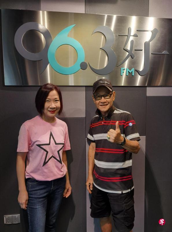 张为昨早做客电台96.3好FM DJ林安娜的节目《娜些人娜些事》。(电台面簿) 张为昨早做客电台96.3好FM DJ林安娜的节目《娜些人娜些事》。(电台面簿)