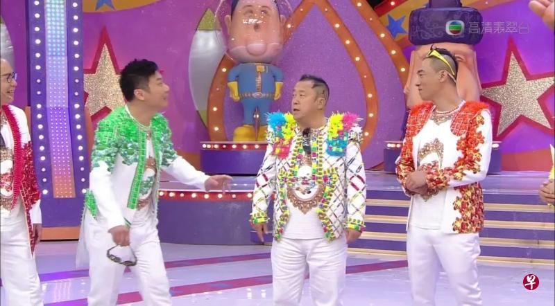 钱嘉乐(左起)、曾志伟和陈小春主持的招牌节目《超级无敌奖门人》 暂时不回归。(互联网) 钱嘉乐(左起)、曾志伟和陈小春主持的招牌节目《超级无敌奖门人》 暂时不回归。(互联网)