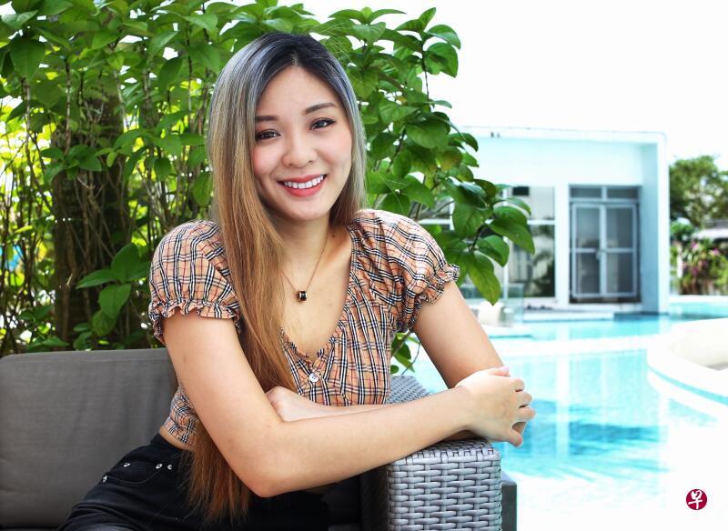 如今和丈夫一起养育四个孩子的洪宛伶已走出阴影,积极乐观地面对生活。(萧紫薇摄) 如今和丈夫一起养育四个孩子的洪宛伶已走出阴影,积极乐观地面对生活。(萧紫薇摄)