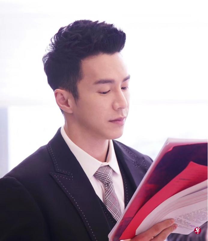 王冠逸演出大副,曾一次说五页的台词。(互联网) 王冠逸演出大副,曾一次说五页的台词。(互联网)