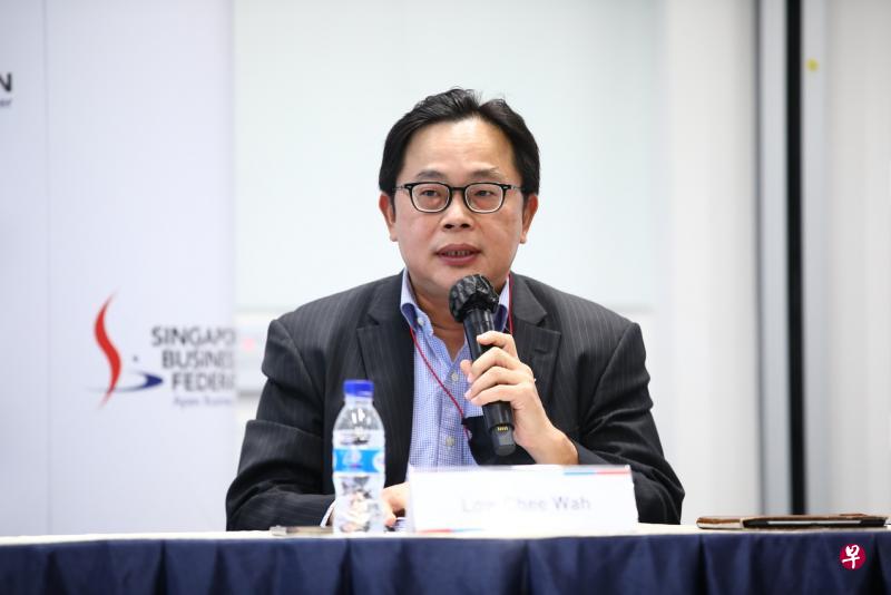 新加坡房地产投资信托协会副会长刘志华:这套守则将进一步强化零售业,为业界提供良好的租赁原则,因此预料会受到欢迎。(新加坡工商联合总会提供) 新加坡房地产投资信托协会副会长刘志华:这套守则将进一步强化零售业,为业界提供良好的租赁原则,因此预料会受到欢迎。(新加坡工商联合总会提供)