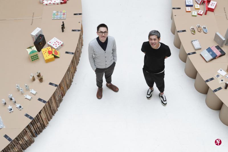 《设饥展》(Hungry Design)展览视觉与环境设计分别由Roots总监袁国康(左)与Farm联合总监刘修文操刀。 《设饥展》(Hungry Design)展览视觉与环境设计分别由Roots总监袁国康(左)与Farm联合总监刘修文操刀。