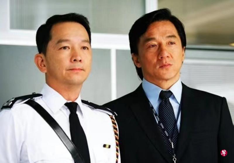 廖启智(左)离世叫成龙不舍。(互联网) 廖启智(左)离世叫成龙不舍。(互联网)