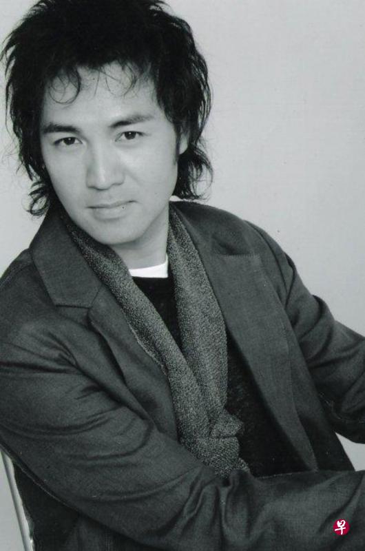 童安格当年眉目俊朗,气质儒雅,标准的舞台外形,可动可静的演绎风格,一时无两。(互联网) 童安格当年眉目俊朗,气质儒雅,标准的舞台外形,可动可静的演绎风格,一时无两。(互联网)