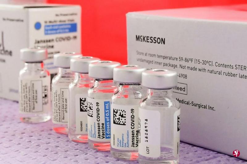 强生公司冠病疫苗制造厂出现错误,导致1500万剂疫苗的原料受到影响。(法新社) 强生公司冠病疫苗制造厂出现错误,导致1500万剂疫苗的原料受到影响。(法新社)