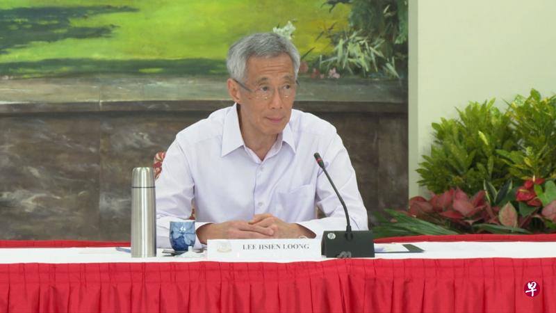 李总理说,一旦继任者准备就绪,他就会交出领导国家的棒子。(记者会视频截图) 李总理说,一旦继任者准备就绪,他就会交出领导国家的棒子。(记者会视频截图)