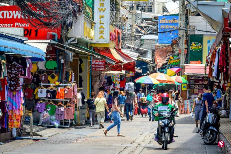 泰国冠病疫情管理中心周五(4月16日)宣布,将首都曼谷等18个府列为“高度管控区”。(法新社) 泰国冠病疫情管理中心周五(4月16日)宣布,将首都曼谷等18个府列为“高度管控区”。(法新社)