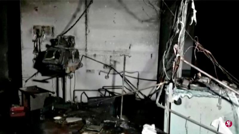 印度古吉拉特邦巴鲁奇地区一家医院失火,至少18人丧命。(路透社) 印度古吉拉特邦巴鲁奇地区一家医院失火,至少18人丧命。(路透社)