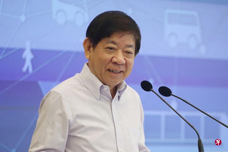 许文远已答应在新加坡报业控股集团将媒体业务转入担保有限公司后 ,出任担保有限公司主席。(档案照) 许文远已答应在新加坡报业控股集团将媒体业务转入担保有限公司后 ,出任担保有限公司主席。(档案照)