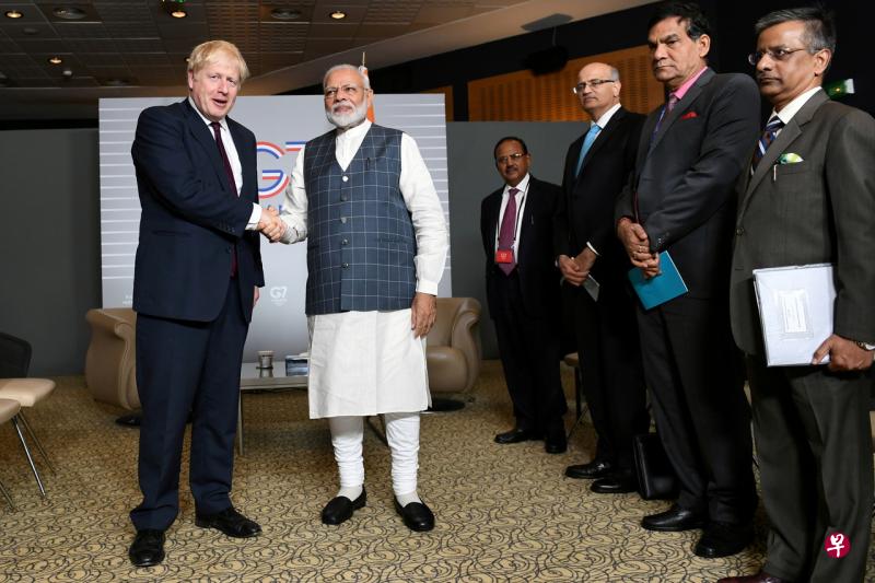印度总理莫迪(右)不会亲身参加将于英国举行的G7峰会。(路透社档案照)
印度总理莫迪(右)不会亲身参加将于英国举行的G7峰会。(路透社档案照)