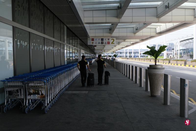 我国是在去年9月和文莱达成协议共建互惠绿色通道,为两国之间必要的公务和商务旅游提供便利。(档案照片) 我国是在去年9月和文莱达成协议共建互惠绿色通道,为两国之间必要的公务和商务旅游提供便利。(档案照片)