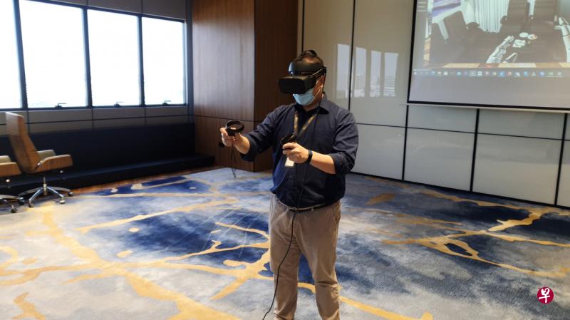 ICF国际的员工测试虚拟实境(virtual reality)技术。(ICF国际提供) ICF国际的员工测试虚拟实境(virtual reality)技术。(ICF国际提供)