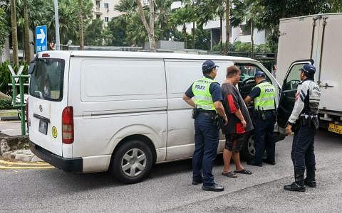 交警全岛展开执法行动 36名驾驶员因违规受查