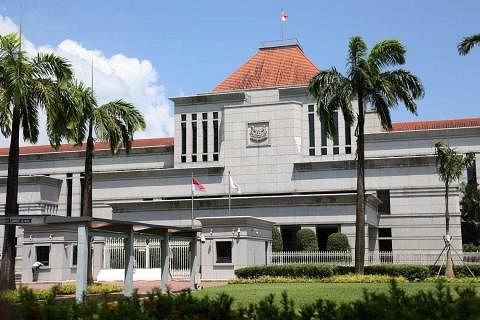 新加坡国会大厦位于新加坡河畔，与新加坡最高法院相距不远。（档案照片）